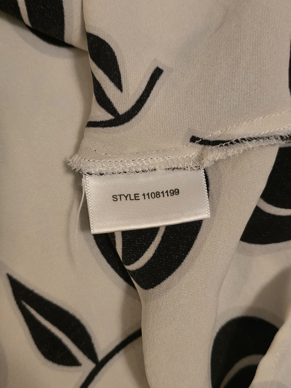 Tory Burch 100% Silk Black & White Floral Ruffle Sleeveless Top, Women's 10